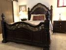 Ponderosa Room queen bed & closet